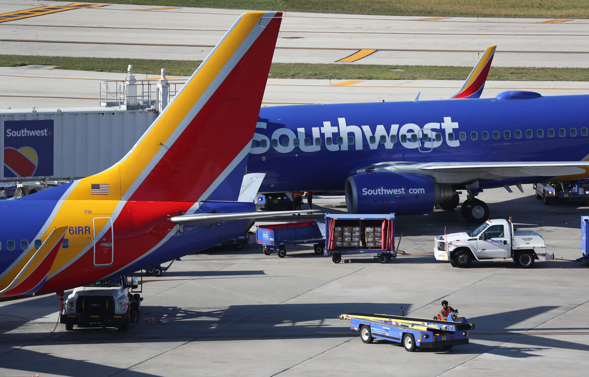 The TravelCenter - Leisure and Travel - Southwest Airlines (LUV) posts second quarter loss The TravelCenter - Booking 24 hours a day - Southwest Airlines (LUV) posts second quarter loss